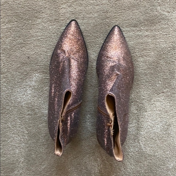 NWOT Renvy booties - Picture 1 of 6